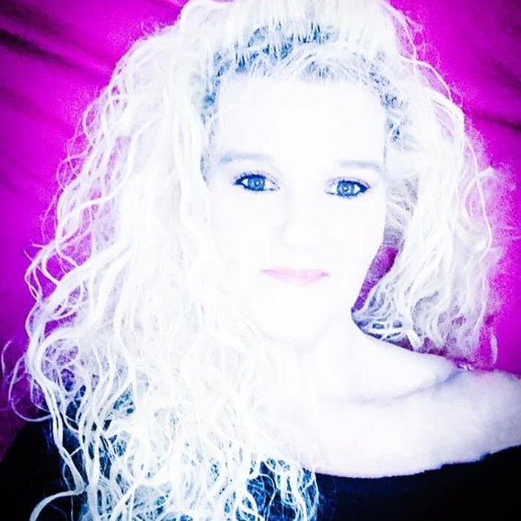 Meet your Posher, Wendy - Picture 1 of 1